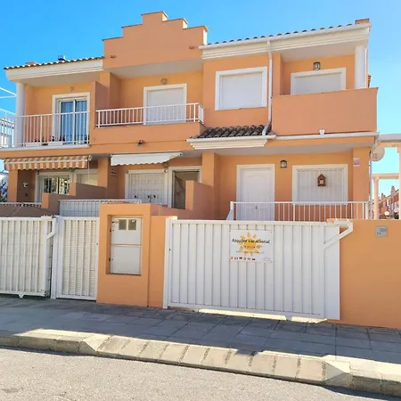Adosado Mar De Coral En El Vergel *